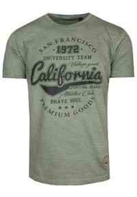 Brave Soul - T-Shirt Bawełniany Oliwkowy z Nadrukiem, Styl Vintage, CALIFORNIA, Okrągły Dekolt -BRAVE SOUL. Okazja: na co dzień. Kolor: oliwkowy. Materiał: bawełna. Wzór: nadruk. Styl: vintage #1