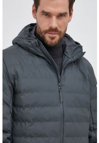 Rains Kurtka 1528 Trekker Hooded Jacket kolor szary zimowa. Okazja: na co dzień. Kolor: szary. Materiał: materiał. Wzór: gładki. Sezon: zima. Styl: casual #7