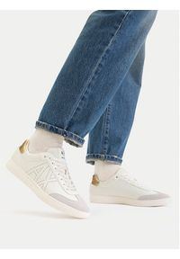 Armani Exchange Sneakersy XW002791 AF26936 MZ128 Écru. Materiał: zamsz, skóra #2