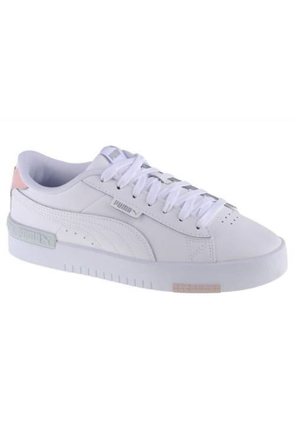 Buty do chodzenia dla dzieci Puma Jada JR. Zapięcie: sznurówki. Kolor: biały. Materiał: materiał, syntetyk, guma. Szerokość cholewki: normalna. Sport: turystyka piesza
