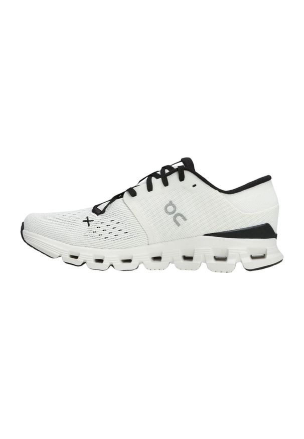 On Running - Buty do biegania męskie On Cloud X 4. Zapięcie: sznurówki. Kolor: biały. Materiał: guma, materiał, tkanina, syntetyk. Szerokość cholewki: normalna