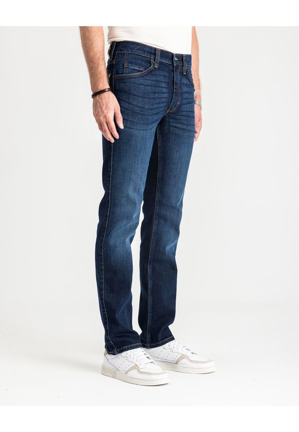Mustang - MUSTANG TRAMPER TAPERED MĘSKIE SPODNIE JEANSOWE JEANSY DŻINSY DENIM BLUE 1015352 5000 982. Okazja: na co dzień. Wzór: kolorowy. Sezon: zima. Styl: klasyczny, casual, elegancki