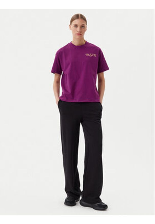 Fila T-Shirt Leffinge FAW1029 Fioletowy Loose Fit. Kolor: fioletowy. Materiał: bawełna