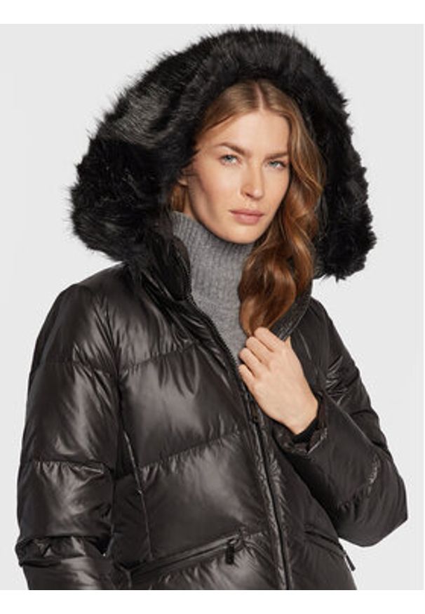 Calvin Klein Kurtka puchowa Essential K20K204953 Czarny Regular Fit. Kolor: czarny. Materiał: syntetyk