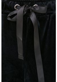 Vero Moda - Spodnie. Kolor: czarny. Materiał: dzianina. Wzór: gładki #2