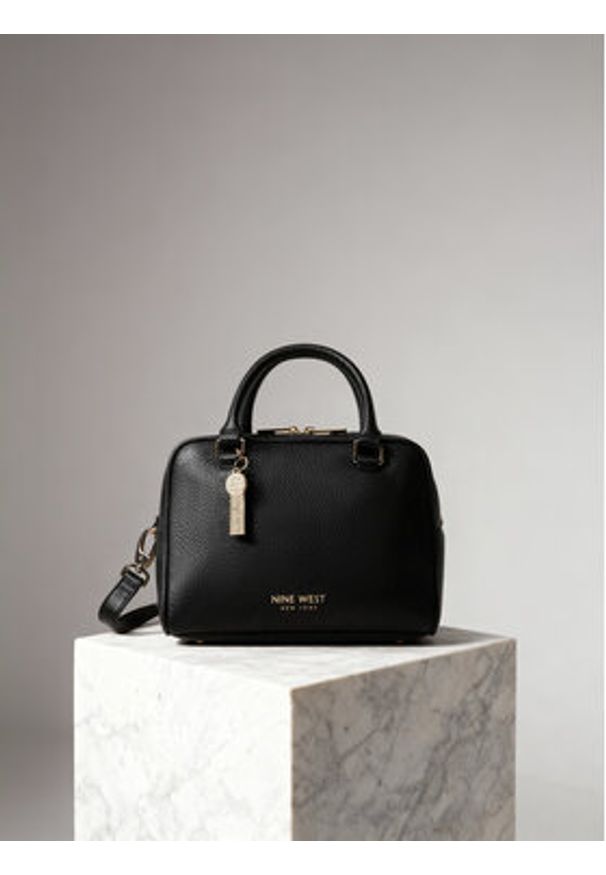 Nine West Torebka CEO-Brooklyn-Bliss-LX10159 Czarny. Kolor: czarny