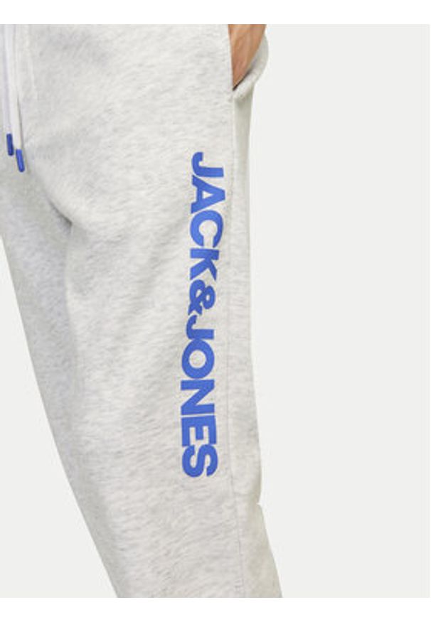 Jack & Jones - Jack&Jones Spodnie dresowe Gordon 12258477 Szary Regular Fit. Kolor: szary. Materiał: bawełna, syntetyk