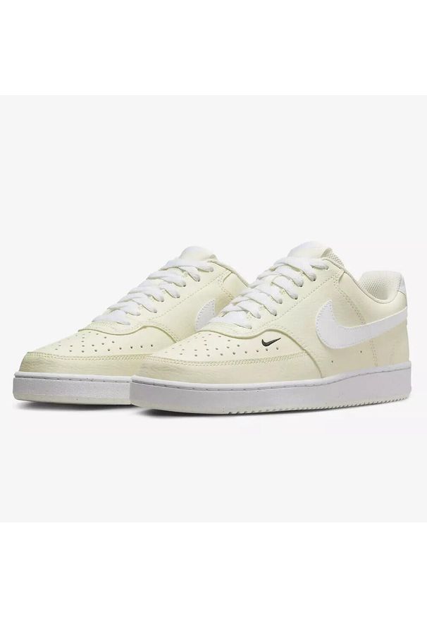 Buty Sportowe Damskie Nike W Court Vision Lo NN. Okazja: na co dzień. Kolor: beżowy, żółty. Materiał: skóra. Model: Nike Court. Sport: turystyka piesza