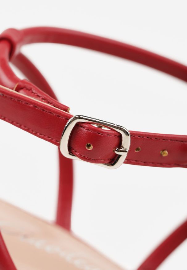 Renee - Czerwone Sandały na Klepsydrowej Szpilce z Geometrycznymi Paskami Molthise. Zapięcie: pasek. Kolor: czerwony. Wzór: geometria. Obcas: na szpilce. Styl: glamour, wizytowy