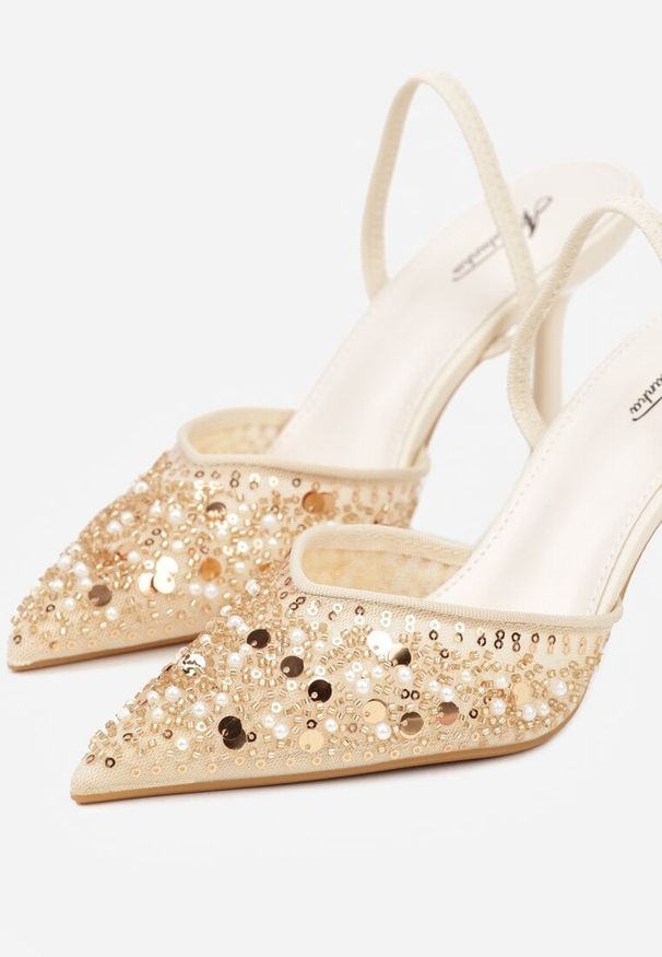 Renee - Beżowe Szpilki Slingback Zdobione Perełkami i Cekinami Irifera. Okazja: na co dzień, na studniówkę. Zapięcie: bez zapięcia. Kolor: beżowy. Materiał: jeans, satyna. Wzór: aplikacja. Obcas: na szpilce. Styl: casual, elegancki