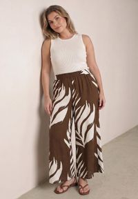 Born2be - Brązowe Wiskozowe Spodnie Casual o Fasonie Culottes w Roślinny Wzór Aliope. Okazja: na co dzień. Kolor: brązowy. Materiał: wiskoza. Wzór: gładki, nadruk. Sezon: lato. Styl: casual #6