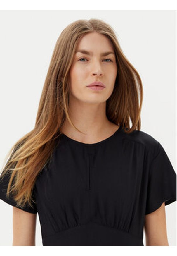 Volcom Sukienka codzienna Surfpunk B1312418 Czarny Regular Fit. Okazja: na co dzień. Kolor: czarny. Materiał: wiskoza. Typ sukienki: proste. Styl: casual