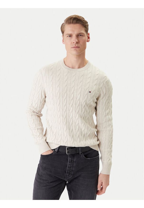 TOMMY HILFIGER - Tommy Hilfiger Sweter MW0MW33132 Beżowy Regular Fit. Kolor: beżowy. Materiał: bawełna