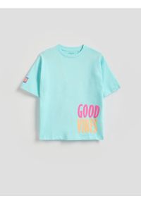 Reserved - Bawełniany t-shirt z nadrukiem - jasnoniebieski. Kolor: niebieski. Materiał: bawełna. Wzór: nadruk #1