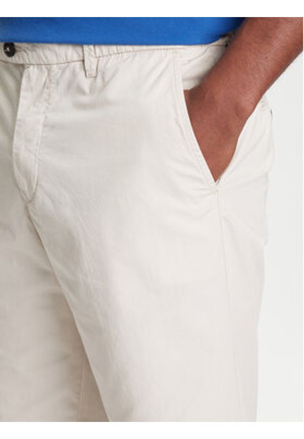 United Colors of Benetton - United Colors Of Benetton Szorty materiałowe 4W3LU9014 Beżowy Regular Fit. Kolor: beżowy. Materiał: bawełna