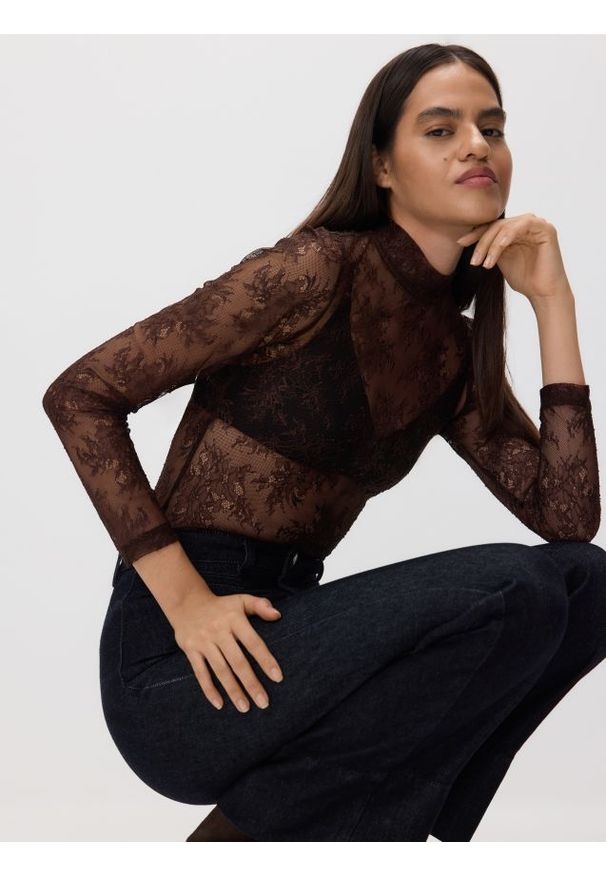 Reserved - Koronkowa bluzka - bordowy. Kolor: czerwony. Materiał: koronka