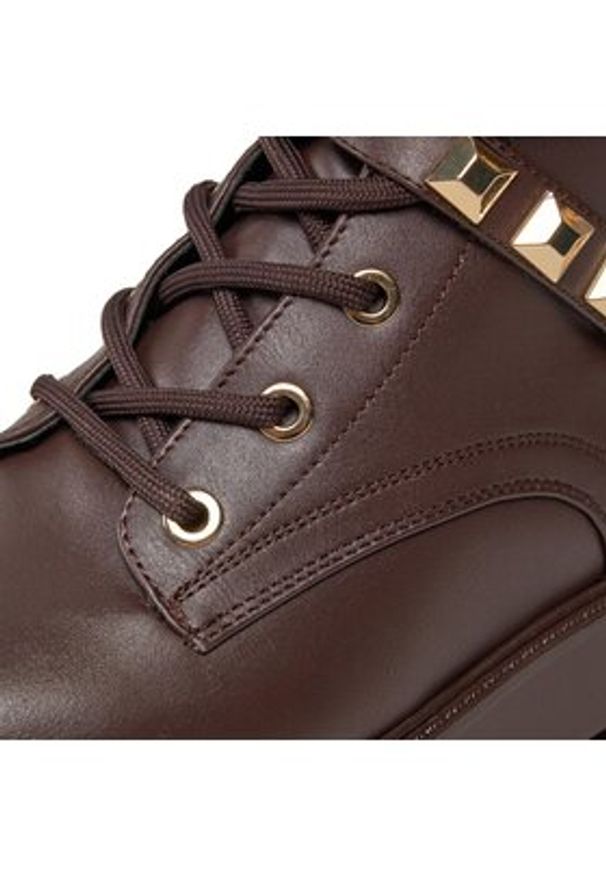 Guess Trapery Vaida FL8VDA Brązowy. Kolor: brązowy. Materiał: skóra