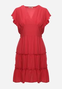 Renee - Czerwona Taliowana Sukienka Mini Ozdobiona Falbankami Salleni. Okazja: na co dzień. Typ kołnierza: kołnierz z falbankami. Kolor: czerwony. Materiał: wiskoza. Wzór: aplikacja. Styl: casual. Długość: mini #7