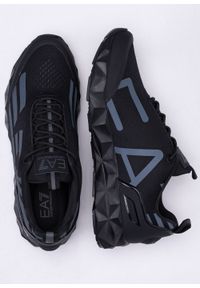 Sneakersy męskie czarne EA7 Emporio Armani X8X033 XCC52 Q615. Okazja: do pracy, na spacer, na co dzień. Kolor: czarny. Sport: turystyka piesza