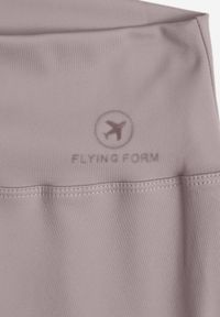 Born2be - Jasnoszare Legginsy w Stylu Basic z Wyszczuplającym Pasem Samertes. Okazja: do pracy, na co dzień, na spacer. Stan: podwyższony. Kolor: szary. Długość: krótkie. Styl: casual #3