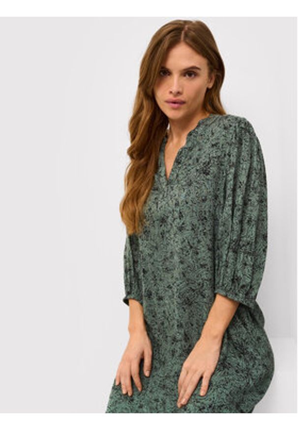 Kaffe Sukienka codzienna Connor 10506640 Zielony Relaxed Fit. Okazja: na co dzień. Kolor: zielony. Materiał: wiskoza. Typ sukienki: proste. Styl: casual