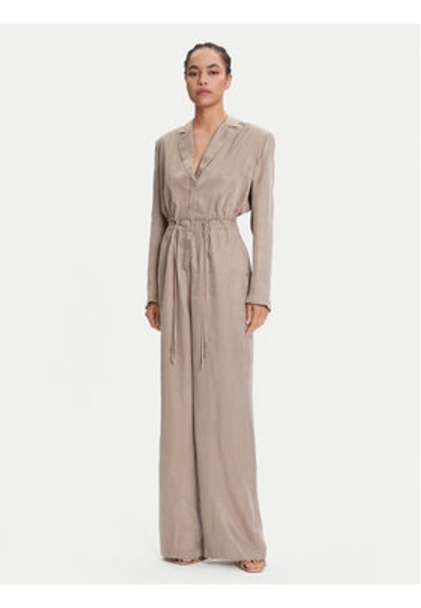 Guess Kombinezon W5YD14 WH5N2 Beżowy Regular Fit. Kolor: beżowy. Materiał: syntetyk, wiskoza