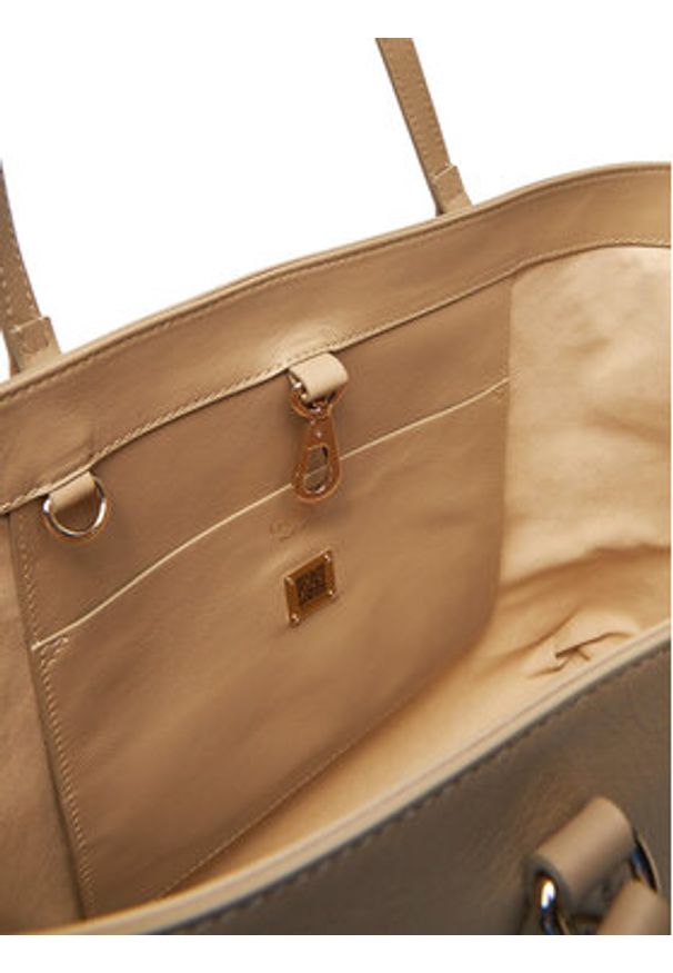 Guess Torebka HWFLNC L5165 Brązowy. Kolor: brązowy. Materiał: skórzane