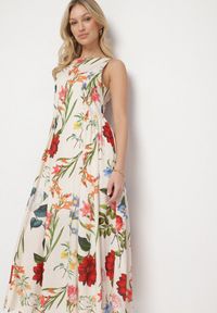 Born2be - Beżowa Bawełniana Sukienka o Rozkloszowanym Kroju w Kwiatowy Print Iladris. Okazja: na co dzień, na imprezę. Typ kołnierza: dekolt w łódkę. Kolor: beżowy. Materiał: bawełna. Wzór: kwiaty, nadruk. Typ sukienki: sportowe. Styl: sportowy, klasyczny, casual, elegancki #7