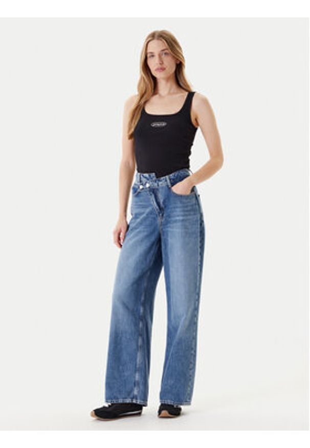 Guess Jeans Top W5YP35 KA0H1 Czarny Regular Fit. Kolor: czarny. Materiał: bawełna