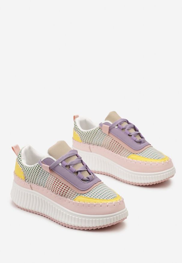 Born2be - Różowo-Fioletowe Sneakersy na Platformie z Ozdobnymi Przeszyciami Wedima. Kolor: różowy. Obcas: na platformie