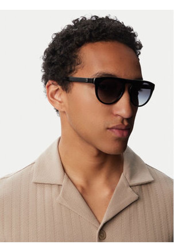 Guess Okulary przeciwsłoneczne GU00222 Czarny. Kolor: czarny