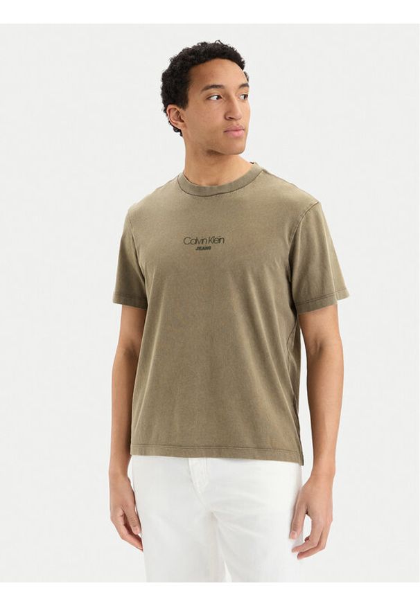 Calvin Klein Jeans T-Shirt LV04RB824G Zielony Regular Fit. Kolor: zielony. Materiał: bawełna