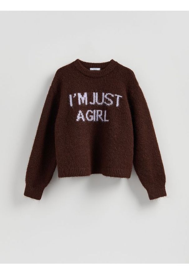 Reserved - Sweter z napisem - brązowy. Kolor: brązowy. Materiał: dzianina, wełna. Wzór: napisy