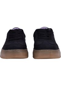 LOTTO - Damskie Buty Sportowe Iskar Ze Skóry Syntetycznej. Kolor: czarny, wielokolorowy, fioletowy. Materiał: skóra, syntetyk. Sezon: zima. Styl: sportowy #1