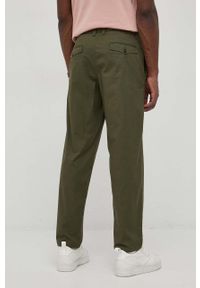 Sisley spodnie męskie kolor zielony dopasowane. Kolor: zielony. Materiał: tkanina #2
