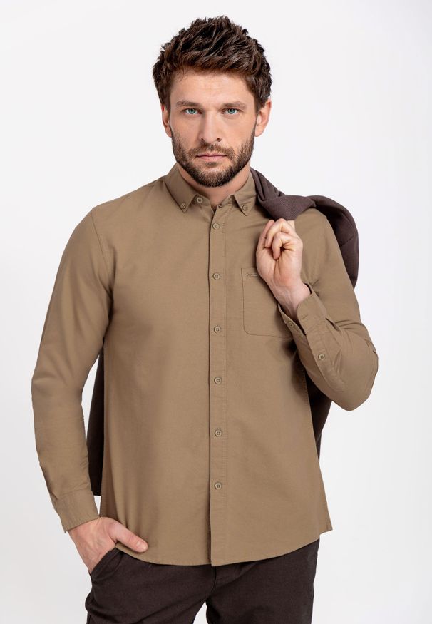 Volcano - Beżowa, gładka koszula, Regular Fit, K-NESH. Okazja: na co dzień. Kolor: beżowy. Materiał: materiał, bawełna, jeans. Wzór: gładki. Styl: klasyczny, casual, elegancki