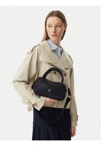 TOMMY HILFIGER - Tommy Hilfiger Torebka Th Logotape Mini Satchel AW0AW18743 Czarny. Kolor: czarny. Materiał: skórzane #1