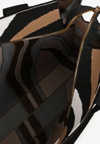 Born2be - Brązowa Torebka Shopper z Suwakiem w Abstrakcyjny Print Salidrea. Kolor: brązowy. Wzór: nadruk. Styl: klasyczny, elegancki
