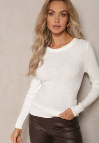 Renee - Biała Casualowy Sweter z Prążkowanego Materiału Zintra. Okazja: na co dzień. Kolor: biały. Materiał: materiał, prążkowany. Długość rękawa: długi rękaw. Długość: długie. Styl: casual