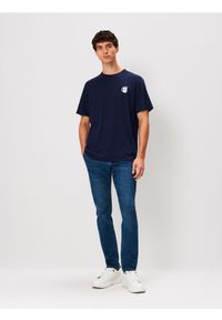Sinsay - Bawełniana koszulka z nadrukiem na plecach The Office - granatowy. Kolor: niebieski. Materiał: bawełna. Wzór: nadruk #1