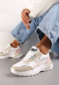 Renee - Beżowo-Białe Sneakersy z Metalicznymi i Siateczkowymi Wstawkami Efalia. Kolor: beżowy. Wzór: aplikacja