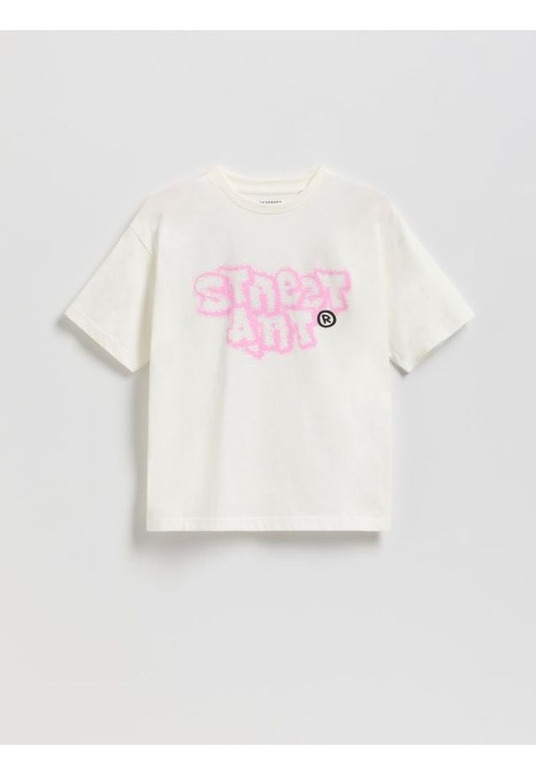 Reserved - T-shirt z nadrukiem - złamana biel. Materiał: bawełna, dzianina. Wzór: nadruk