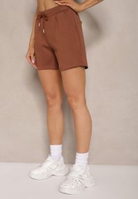 Renee - Brązowe Szorty High Waist przed Kolano Saxonia. Okazja: na co dzień. Stan: podwyższony. Kolor: brązowy. Styl: casual #4