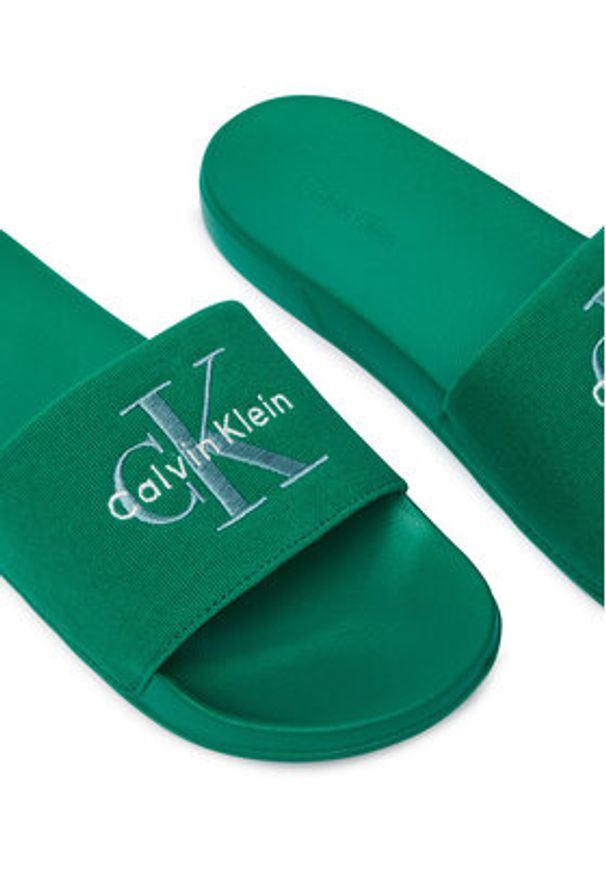 Calvin Klein Klapki Ess Slide Cv YM0YM01393 Zielony. Kolor: zielony. Materiał: materiał
