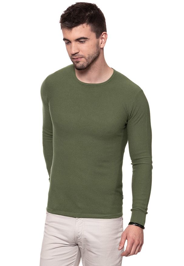 Wrangler - MĘSKI SWETER WRANGLER PIQUE CREW KNIT DEEP LICHEN GRN W8616PT1X 112132317