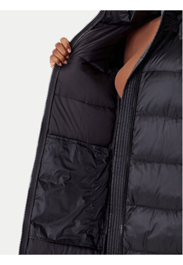 TwinSet - TWINSET Płaszcz zimowy 252TP2430 Czarny Regular Fit. Kolor: czarny. Materiał: syntetyk. Sezon: zima