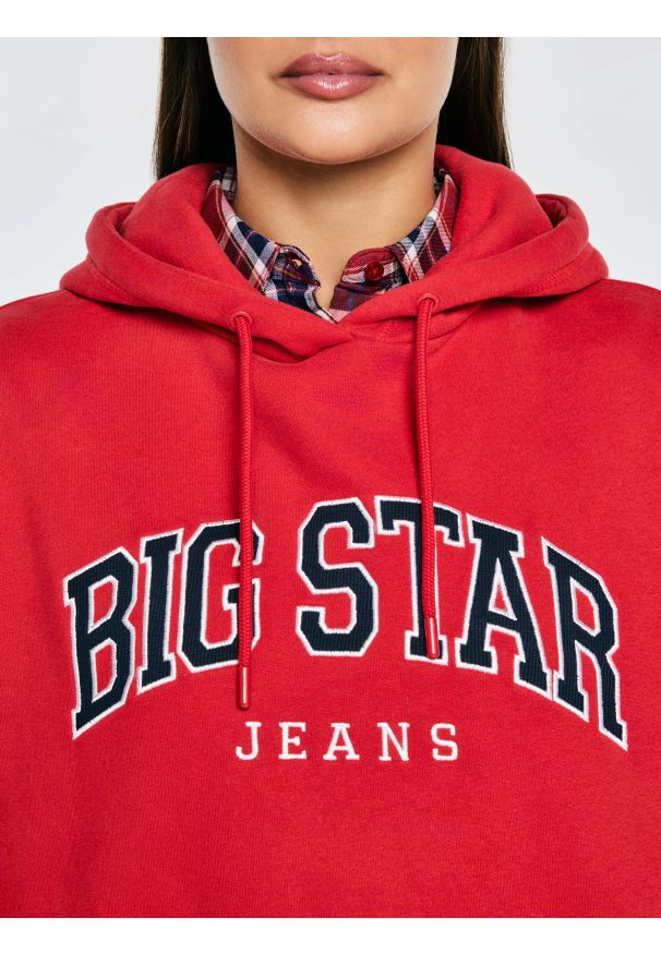 Big-Star - Bluza damska z kapturem z logo BIG STAR czerwona Rubialssa 603. Typ kołnierza: kaptur. Kolor: czerwony. Materiał: dzianina. Wzór: aplikacja