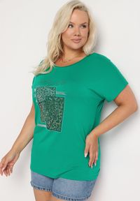 Born2be - Zielony Bawełniany T-shirt z Ozdobnym Napisem i Cyrkoniami Krisiona. Kolor: zielony. Materiał: bawełna. Wzór: napisy. Sezon: lato #5
