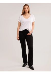 Big-Star - Koszulka damska o luźnym kroju biała Valeria 101. Typ kołnierza: dekolt w kształcie V. Kolor: biały. Materiał: materiał, wiskoza, jeans. Styl: sportowy #8