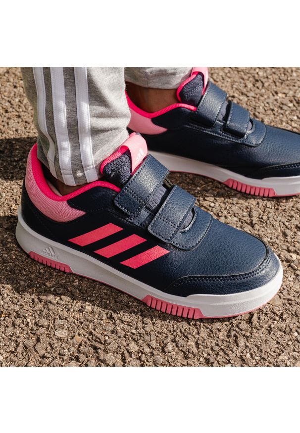 Adidas - Buty sportowe dla dzieci ADIDAS Tensaur. Zapięcie: rzepy. Materiał: kauczuk, skóra, syntetyk. Szerokość cholewki: normalna